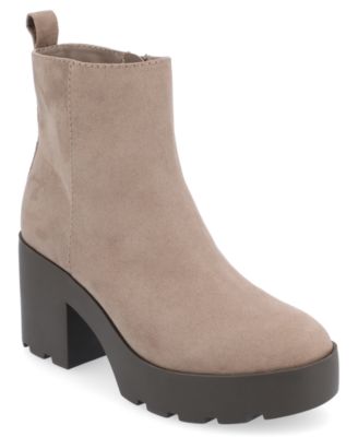Journee Collection
