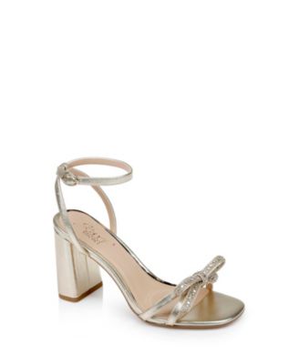 Jewel Badgley Mischka