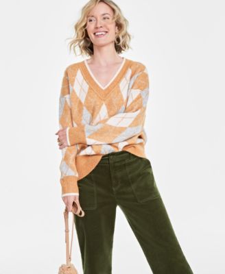 On 34th - Women's Argyle V-Neck Drop-Shoulder Sweater