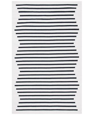 Safavieh - Montauk II MTK313A 10'x14' Area Rug
