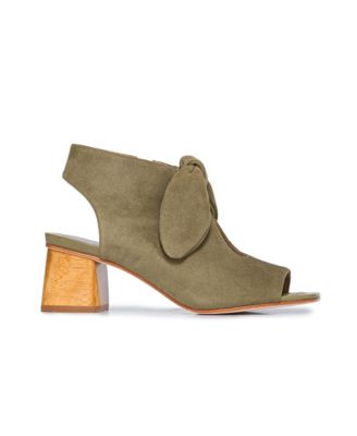 Bernardo Footwear