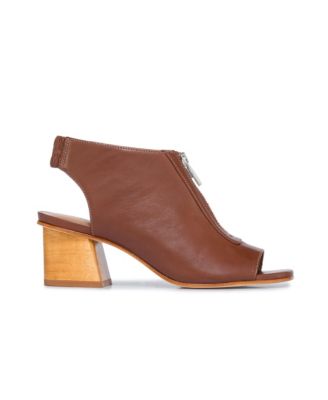 Bernardo Footwear