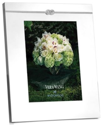 Vera Wang Wedgwood - Infinity 8" x 10"