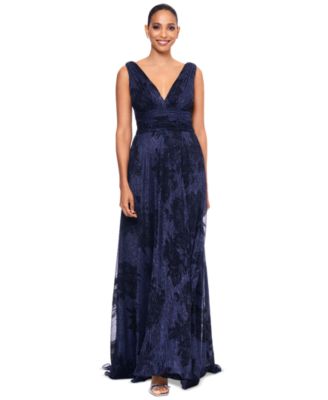 Betsy & Adam - Women's Metallic Crinkled Gown