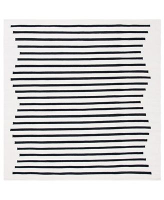 Safavieh - Montauk II MTK313A 10'x14' Area Rug