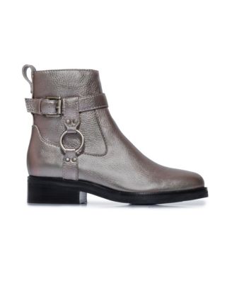 Bernardo Footwear