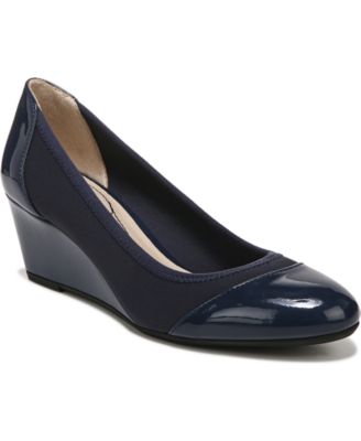 LifeStride - Juliana Stretch Wedge Pumps