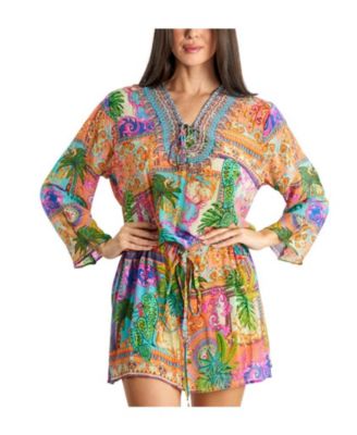 La Moda Clothing