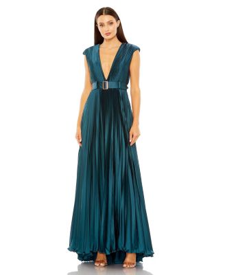 Mac Duggal