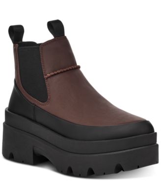 UGG® - Women's Brisbane Chelsea Boots