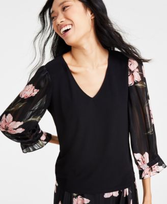 CeCe - Women's V-Neck Mixed-Media Floral-Sleeve Knit Top