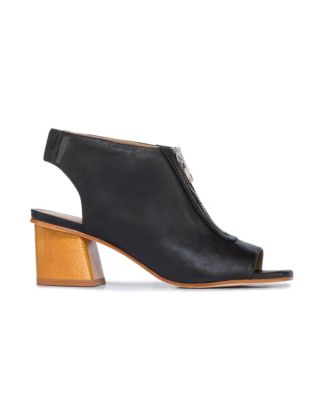 Bernardo Footwear