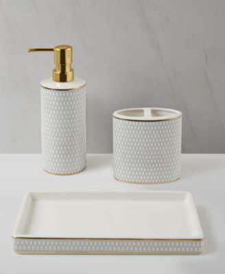 Décor Studio - 3-Pc. Glass Gift-Boxed Bath Accessory Set
