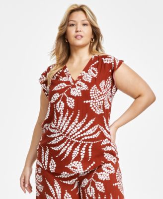 Vince Camuto - Plus Size Printed V-Neck Flutter-Sleeve Top
