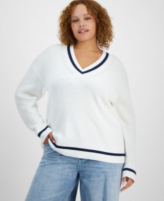On 34th - Trendy Plus Size V-Neck Tipped Sweater