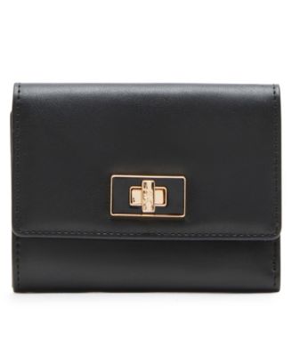 Anne Klein