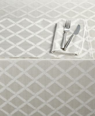 Lenox - "Laurel Leaf" Table Cloth, 70 x 144"