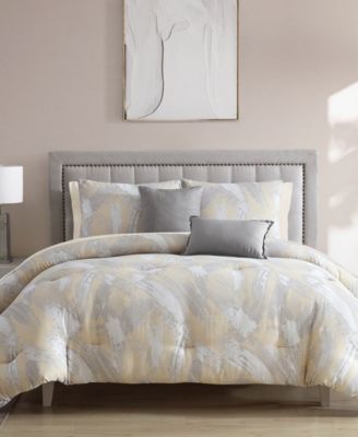 Hallmart Collectibles - Harrah Comforter Sets